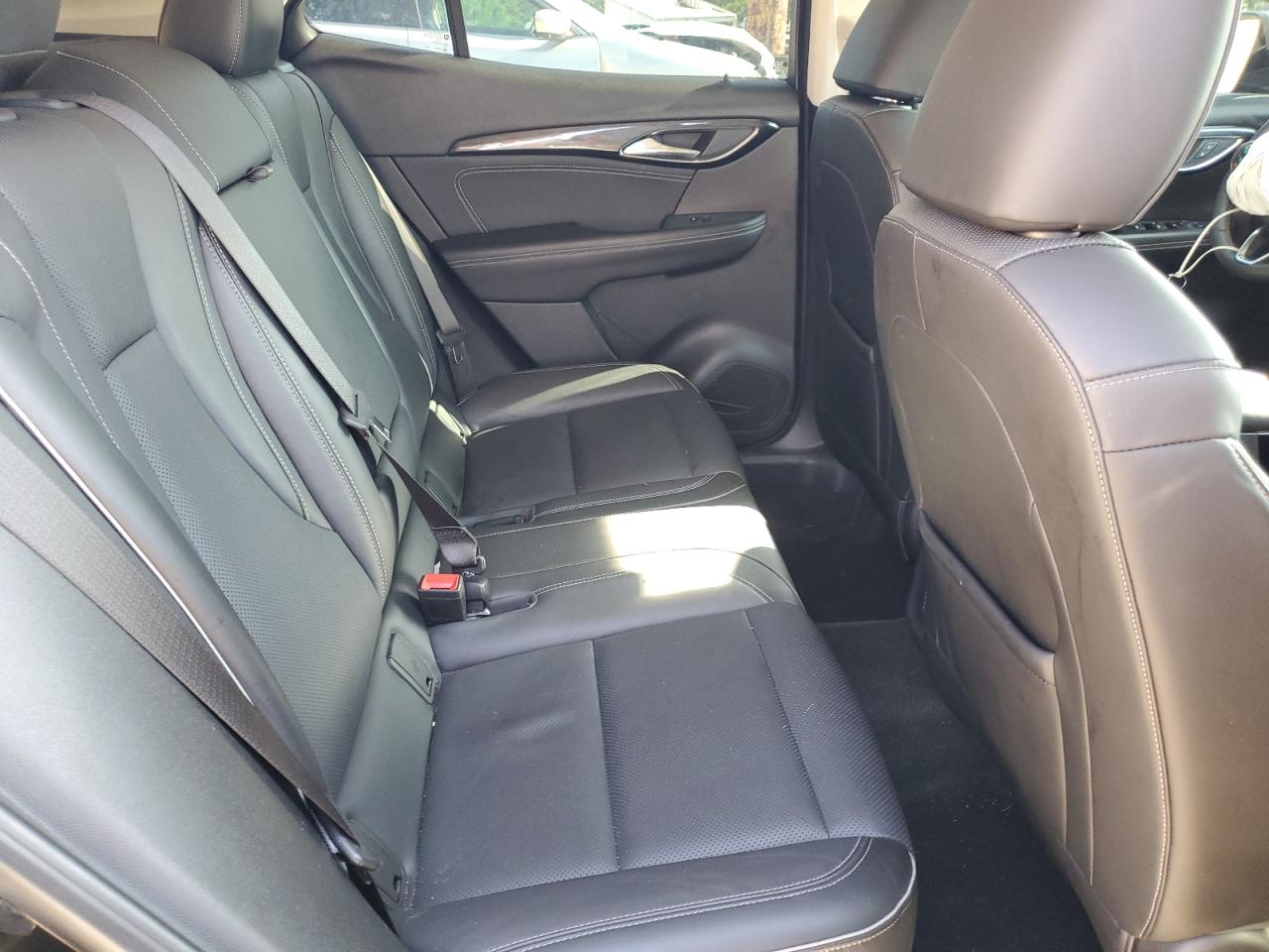 2021 Buick Envision Essence VIN: LRBFZNR41MD073202 Lot: 60324235