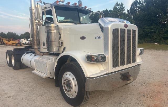 2014 Peterbilt 388