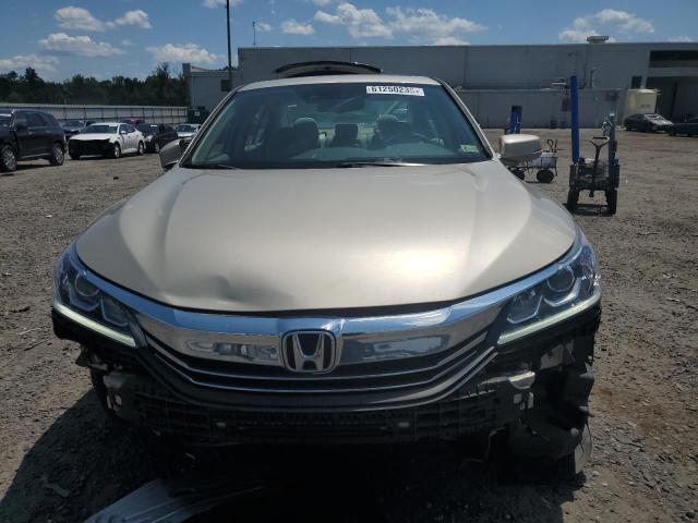 Sedans HONDA ACCORD 2016 Złoty
