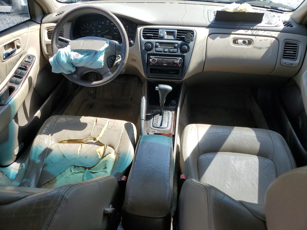 2000 Honda Accord Ex VIN: 1HGCG1655YA049154 Lot: 61077765