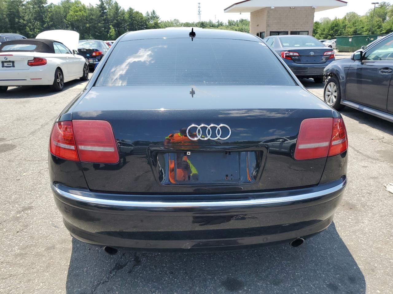 2010 Audi A8 Quattro VIN: WAURVAFA2AN007502 Lot: 61910265