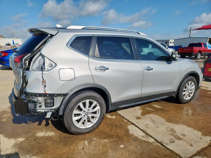  NISSAN ROGUE 2019 Srebrny