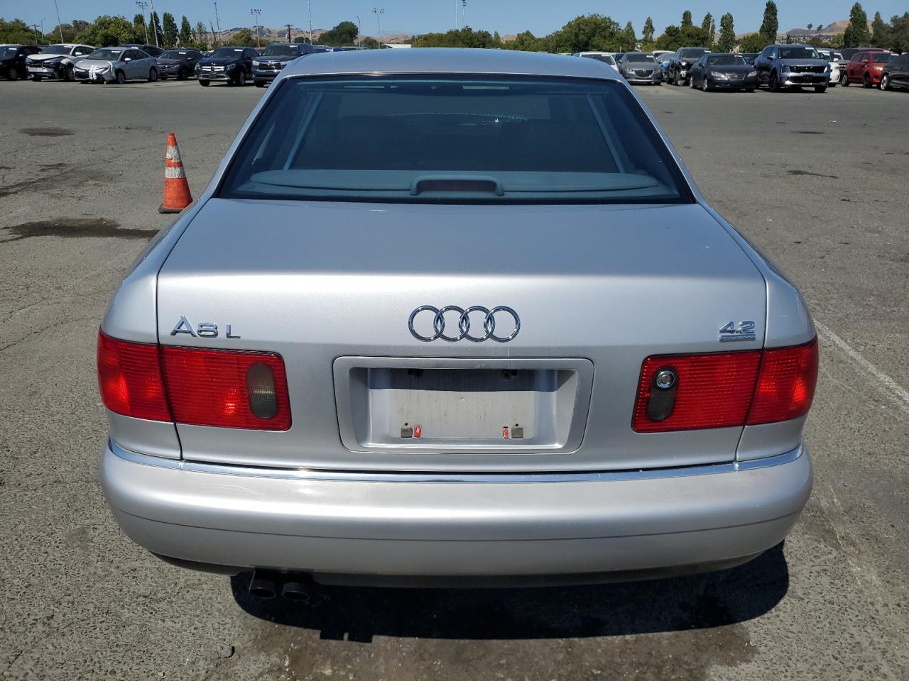 2002 Audi A8 L Quattro VIN: WAUML44D62N008295 Lot: 61276095