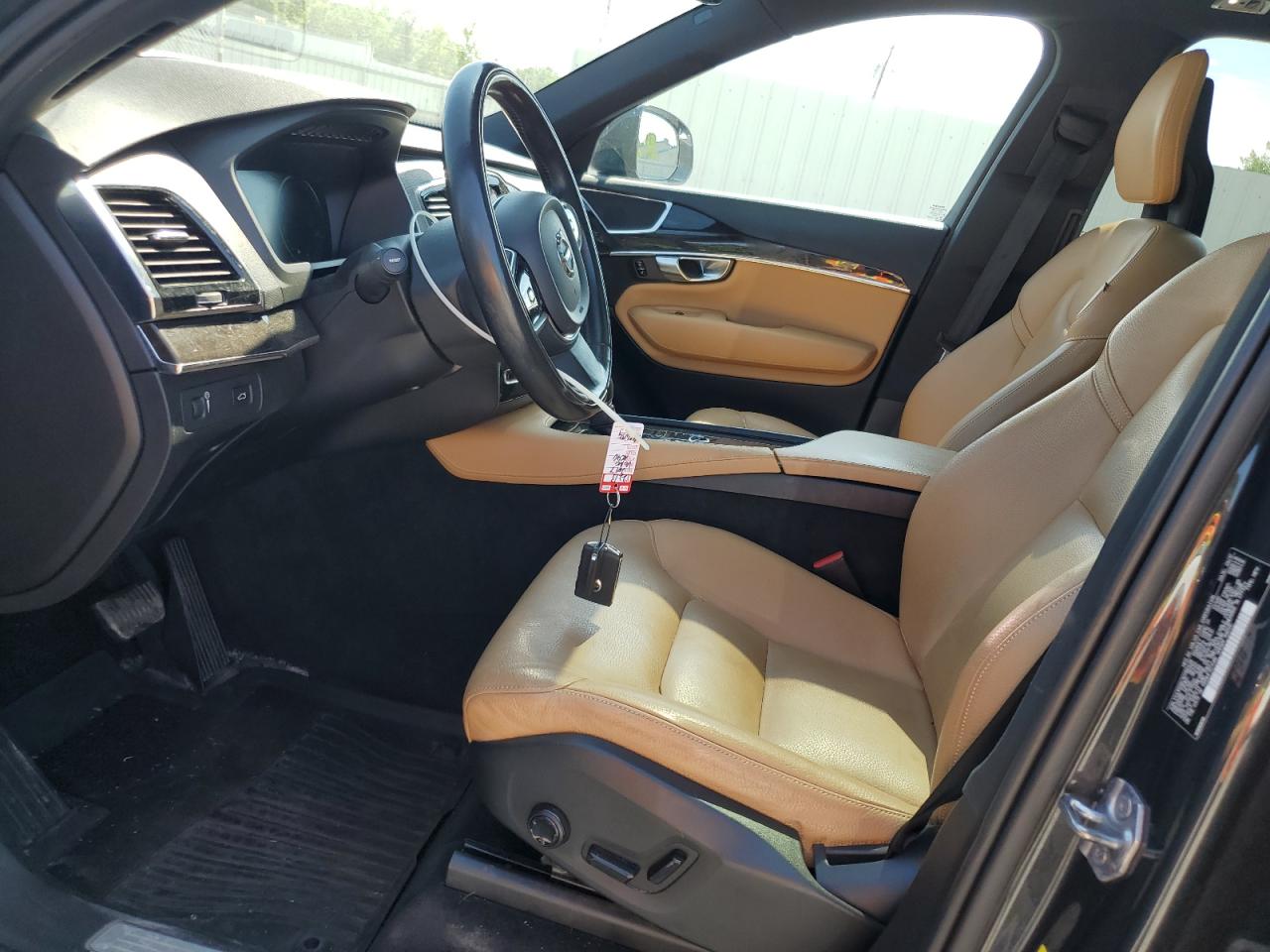 2017 Volvo Xc90 T5 VIN: YV4102XK3H1185428 Lot: 63051365