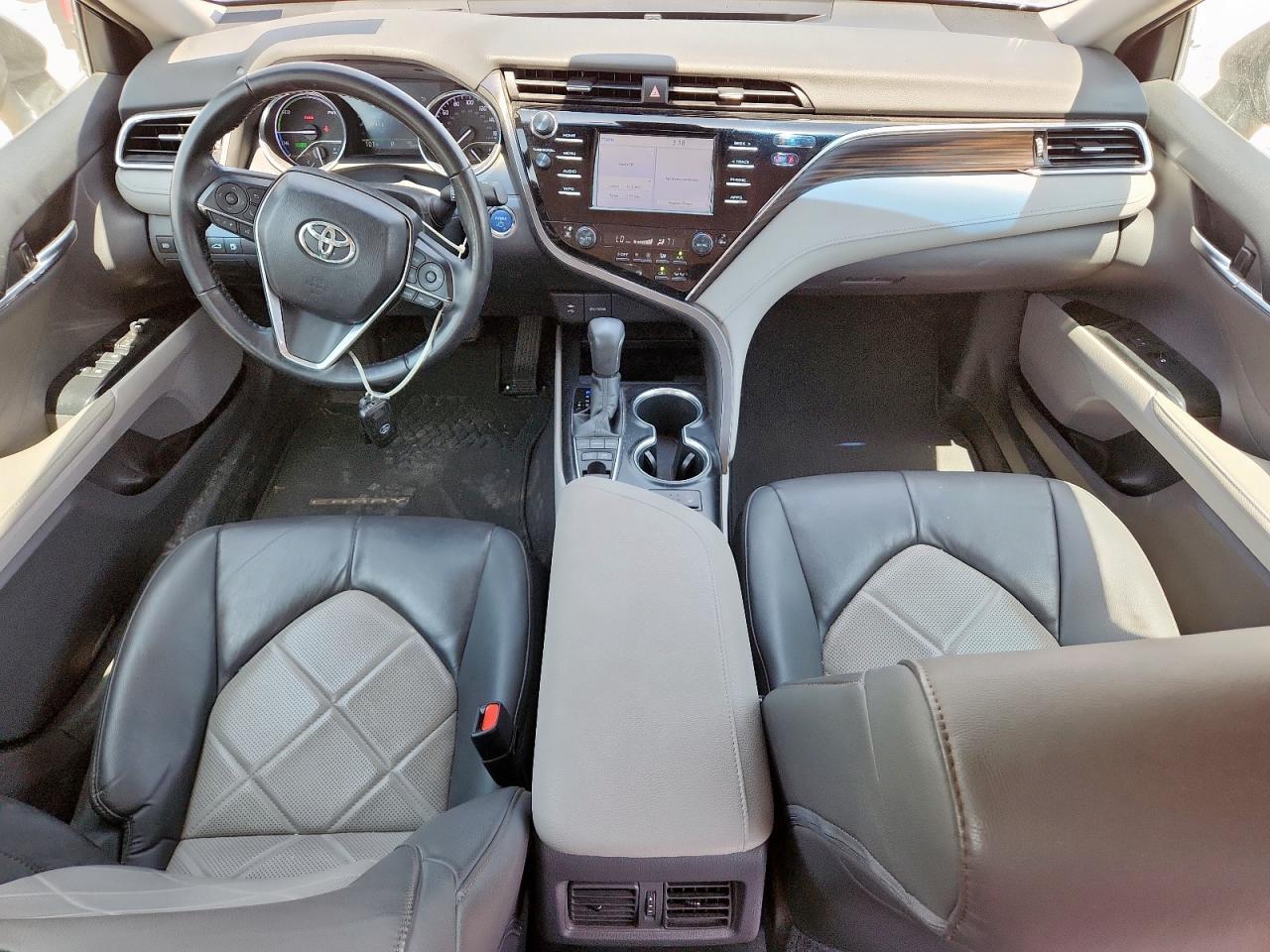 4T1B21HK5JU008793 TOYOTA CAMRY 2018