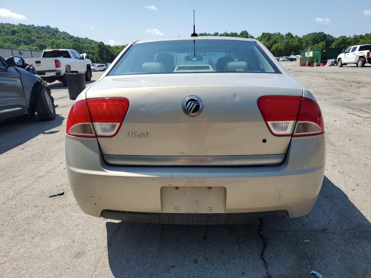 2010 Mercury Milan VIN: 3MEHM0HA7AR632983 Lot: 61595225