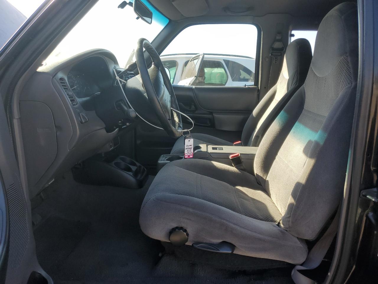 2000 Ford Ranger Super Cab VIN: 1FTYR14V8YPA45694 Lot: 62358985