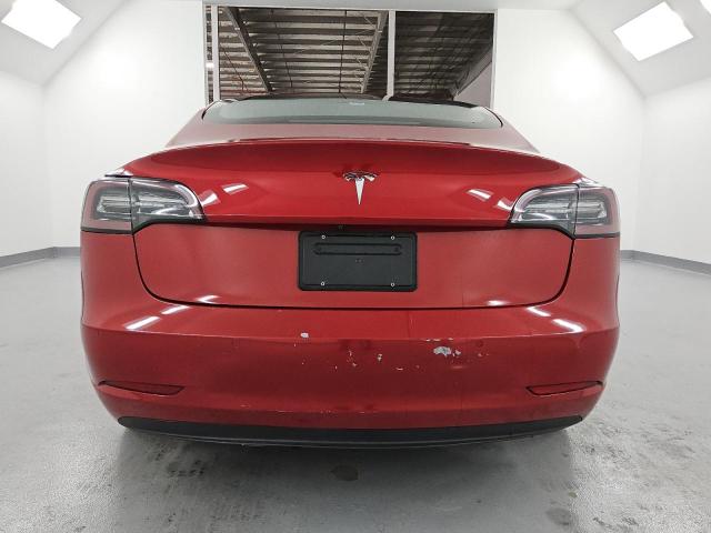  TESLA MODEL 3 2022 Красный