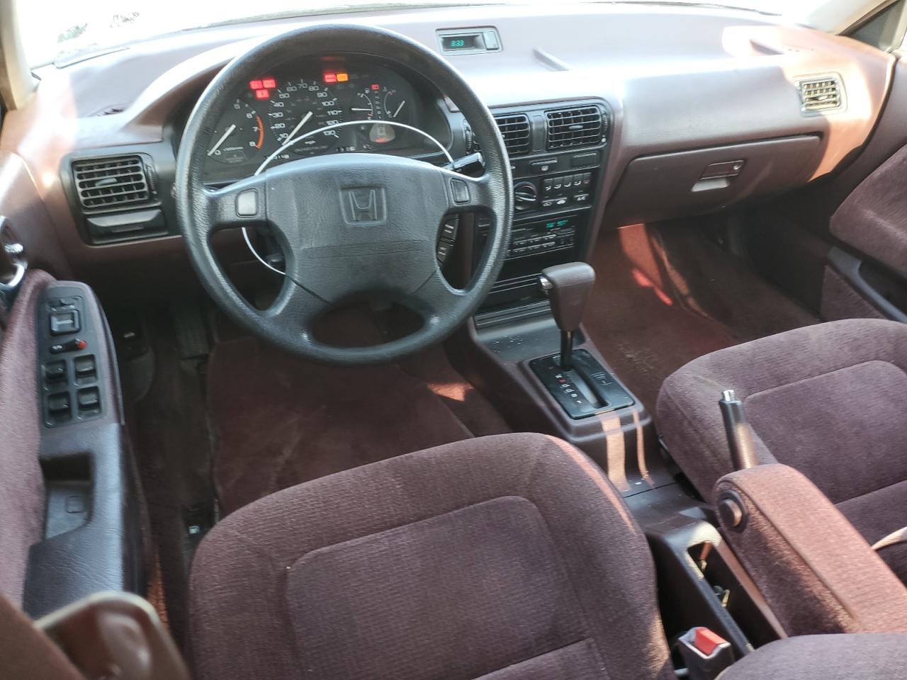 1992 Honda Accord Ex VIN: 1HGCB7673NA130331 Lot: 60263315
