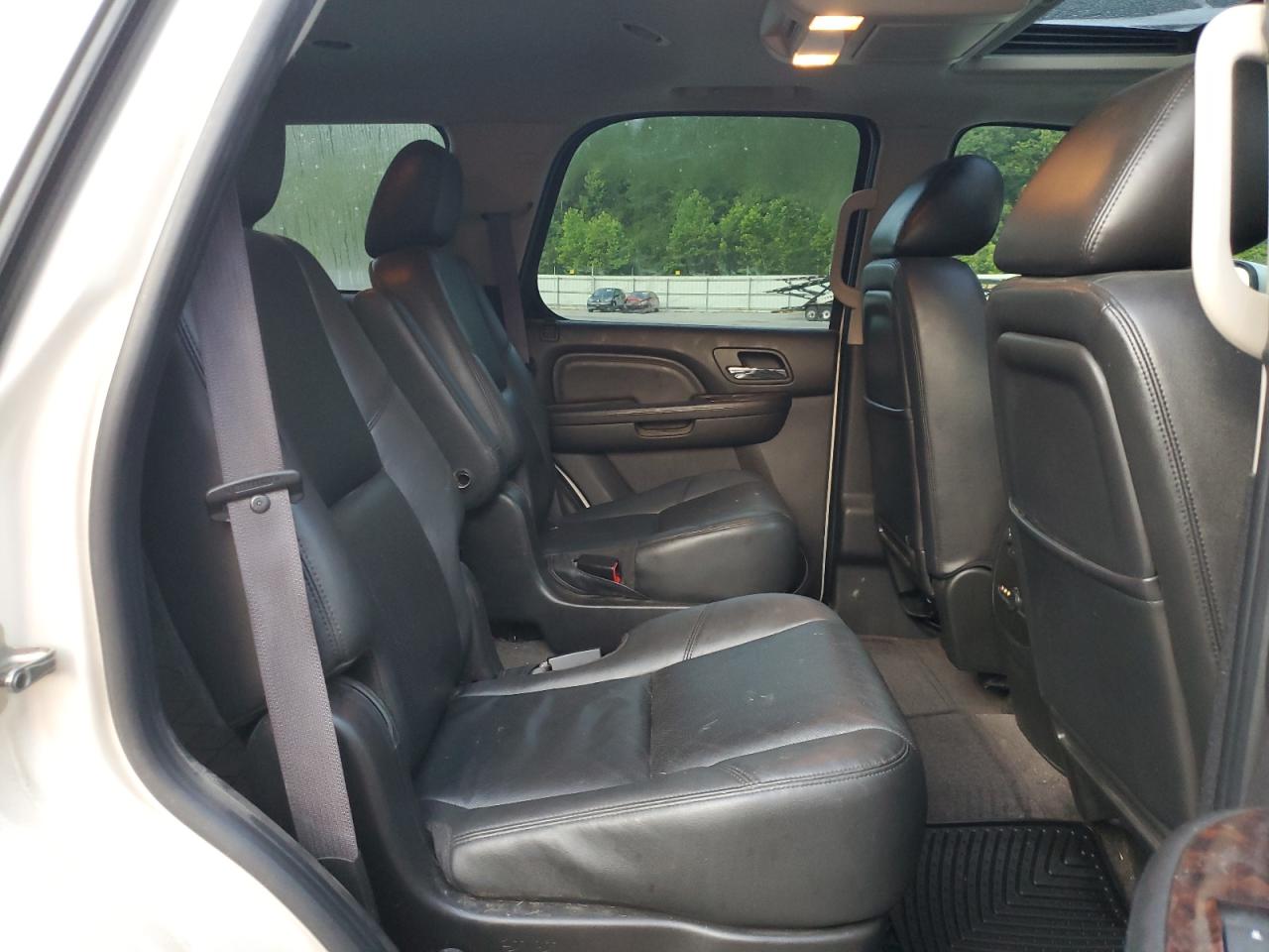 2011 GMC Yukon Denali VIN: 1GKS2EEFXBR288805 Lot: 62554945