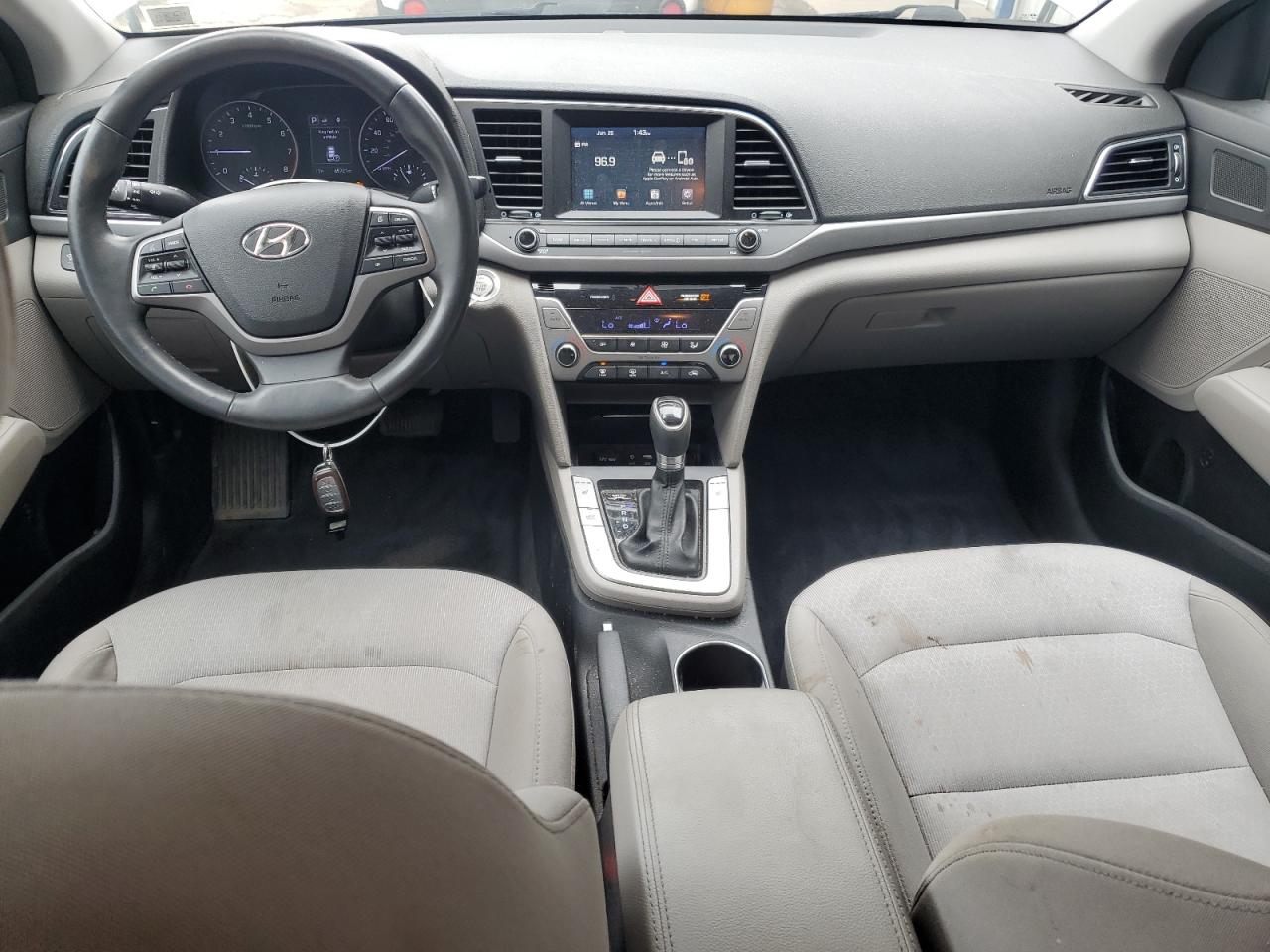HYUNDAI ELANTRA 2017 VIN 5NPD84LF3HH106328 photo 8