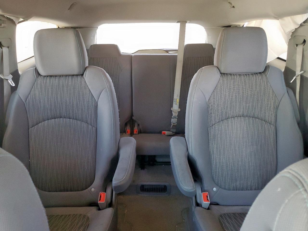 2015 Chevrolet Traverse Lt VIN: 1GNKRGKD9FJ261922 Lot: 60281655