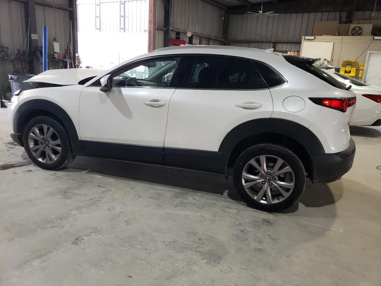 MAZDA CX30 2020 VIN 3MVDMBEM4LM105427 photo 2