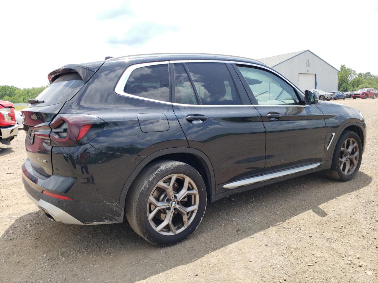 BMW X3 2023 VIN 5UX53DP07P9P29109 photo 3