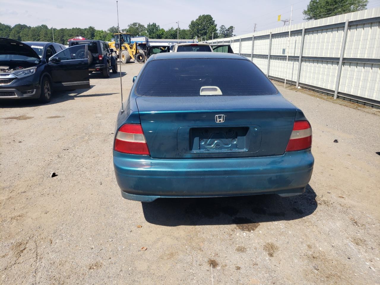 1995 Honda Accord Lx VIN: 1HGCD5637SA159063 Lot: 60302865