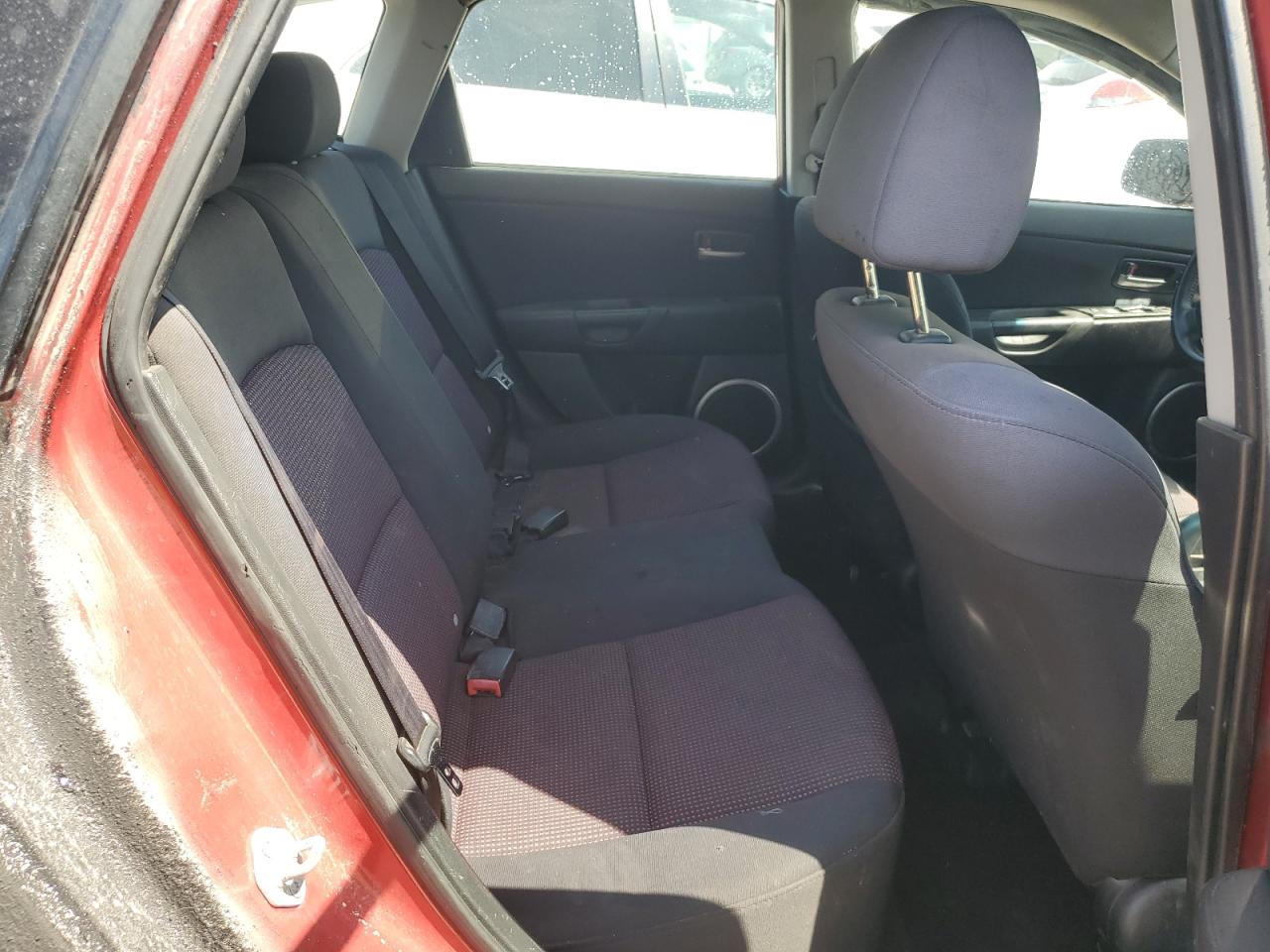 2004 Mazda 3 Hatchback VIN: JM1BK143941201649 Lot: 61641585