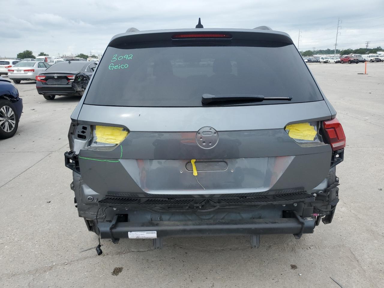 VOLKSWAGEN TIGUAN 2020 VIN 3VV1B7AX1LM152875 photo 6