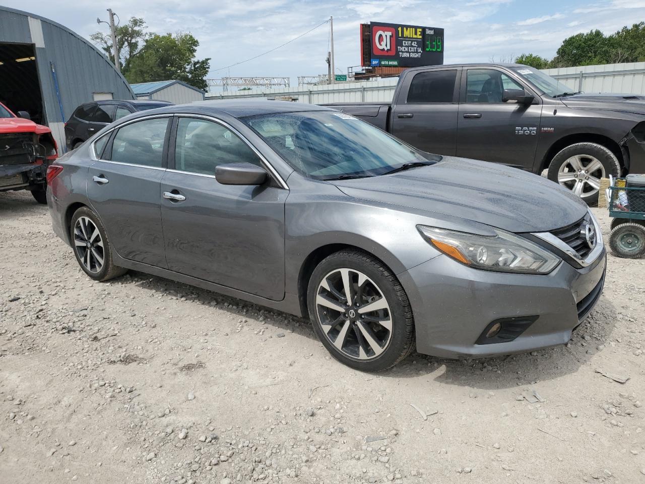 NISSAN ALTIMA 2018 VIN 1N4AL3AP2JC112605 photo 4