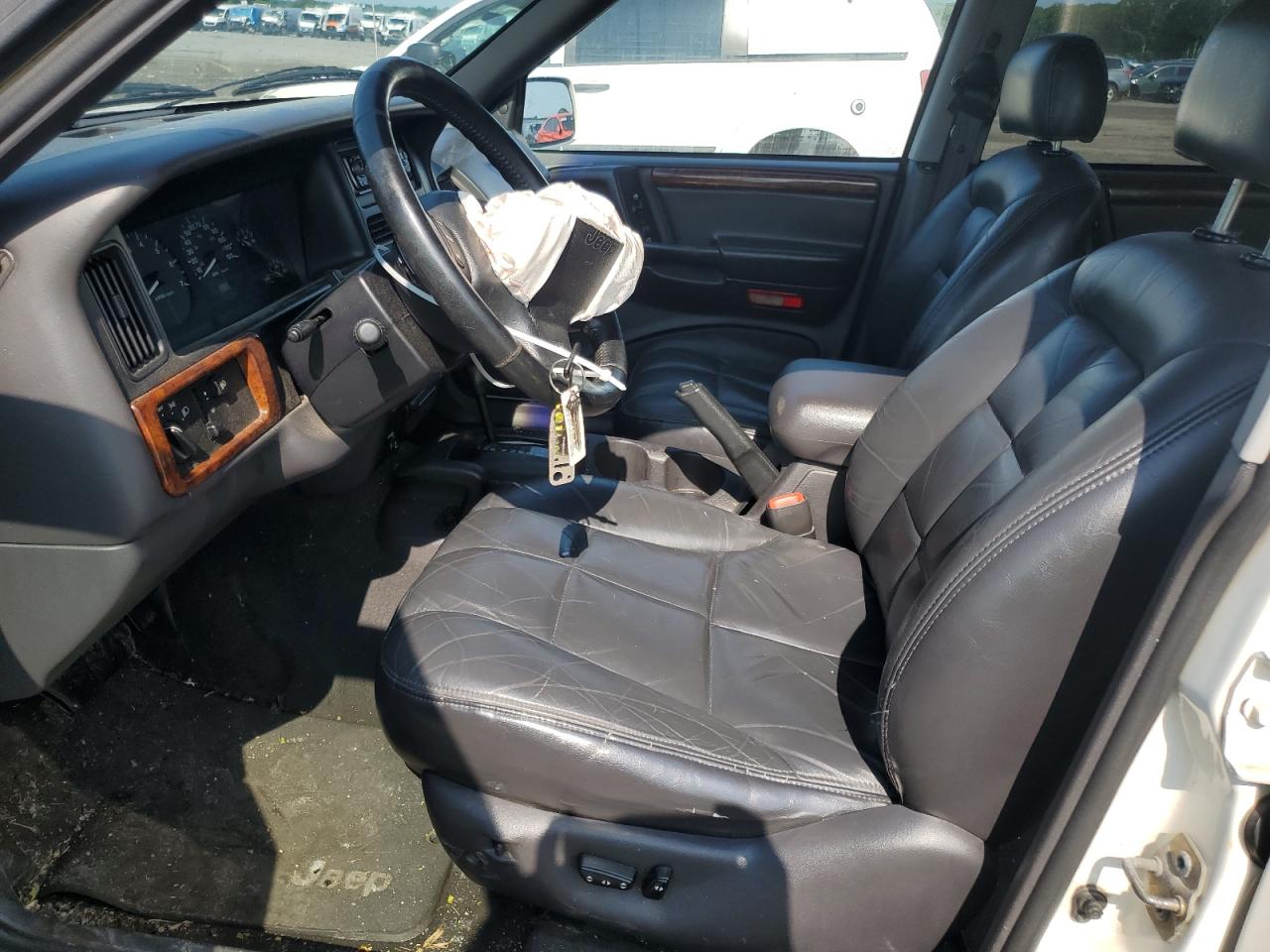 1997 Jeep Grand Cherokee Limited VIN: 1J4GZ78S2VC585859 Lot: 60648575
