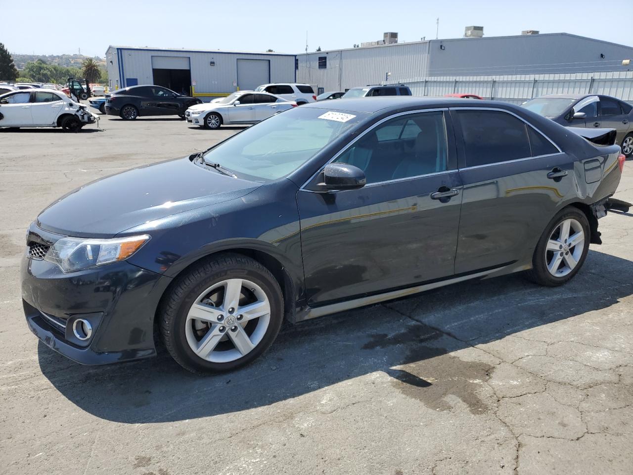 2012 Toyota Camry Base იყიდება Vallejo-ში, CA - Rear End