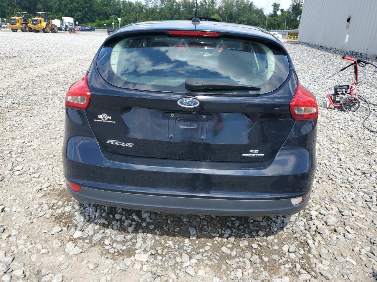 2016 Ford Focus Se VIN: 1FADP3K28GL284988 Lot: 62724885
