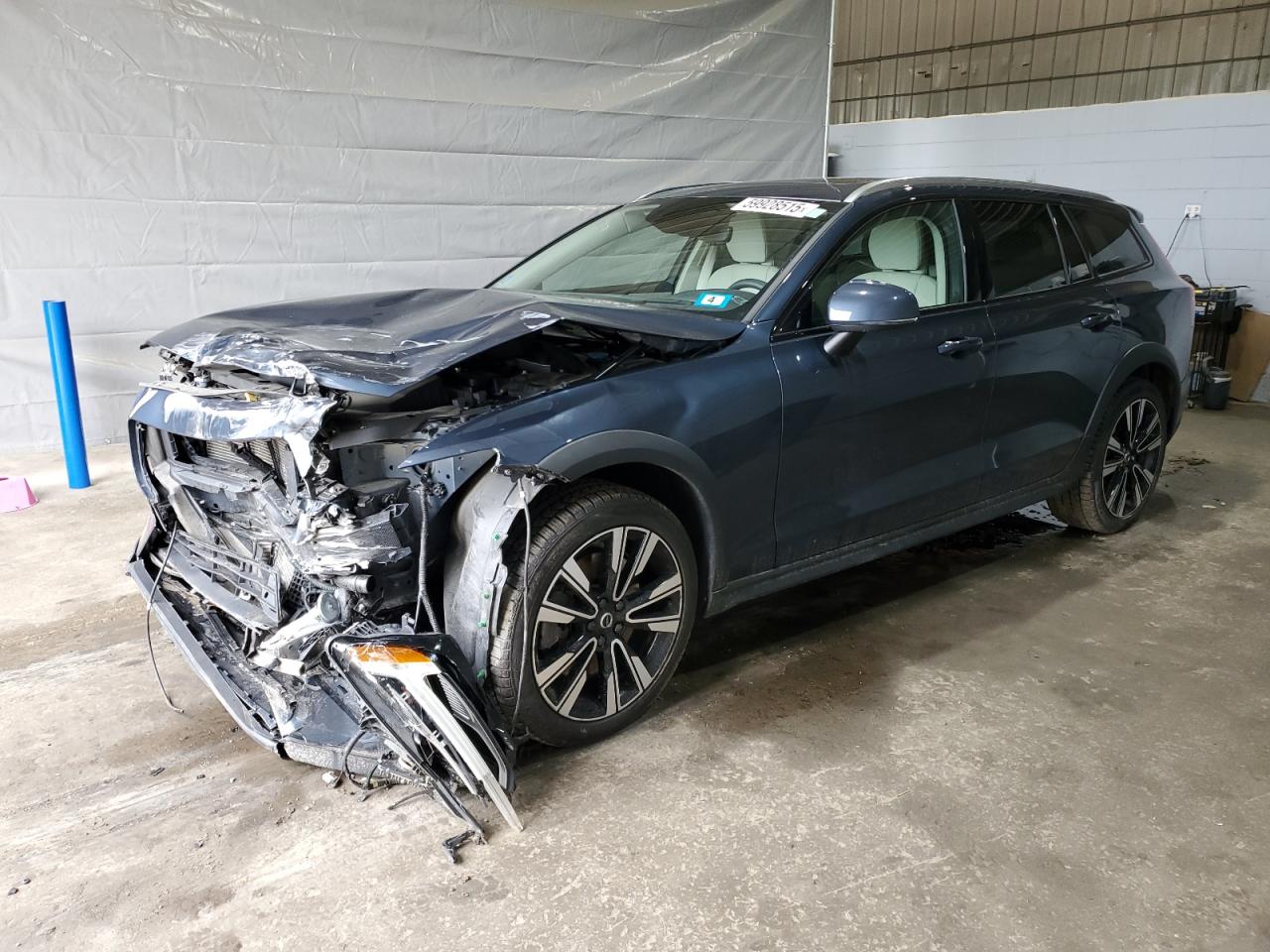2022 Volvo V60 Cross Country T5 Momentum en Venta en Candia, NH - Front End