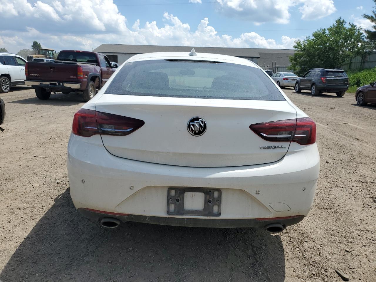 2019 Buick Regal Essence VIN: W04GP6SX5K1011235 Lot: 61972785