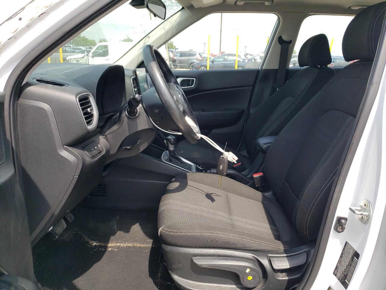 2020 Hyundai Venue Sel VIN: KMHRC8A33LU014053 Lot: 61951895