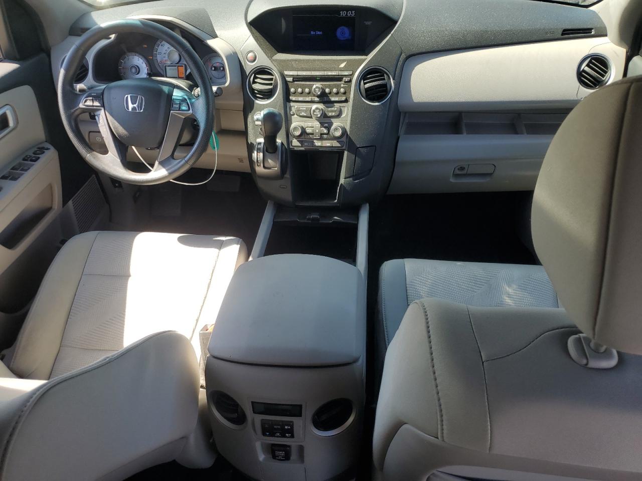 2015 Honda Pilot Lx VIN: 5FNYF4H25FB015120 Lot: 61773105