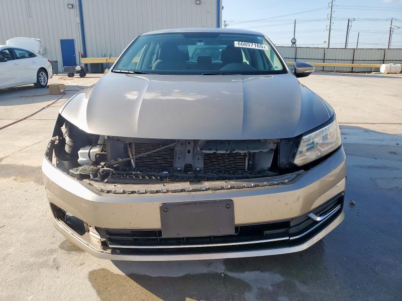  VOLKSWAGEN PASSAT 2016 tan