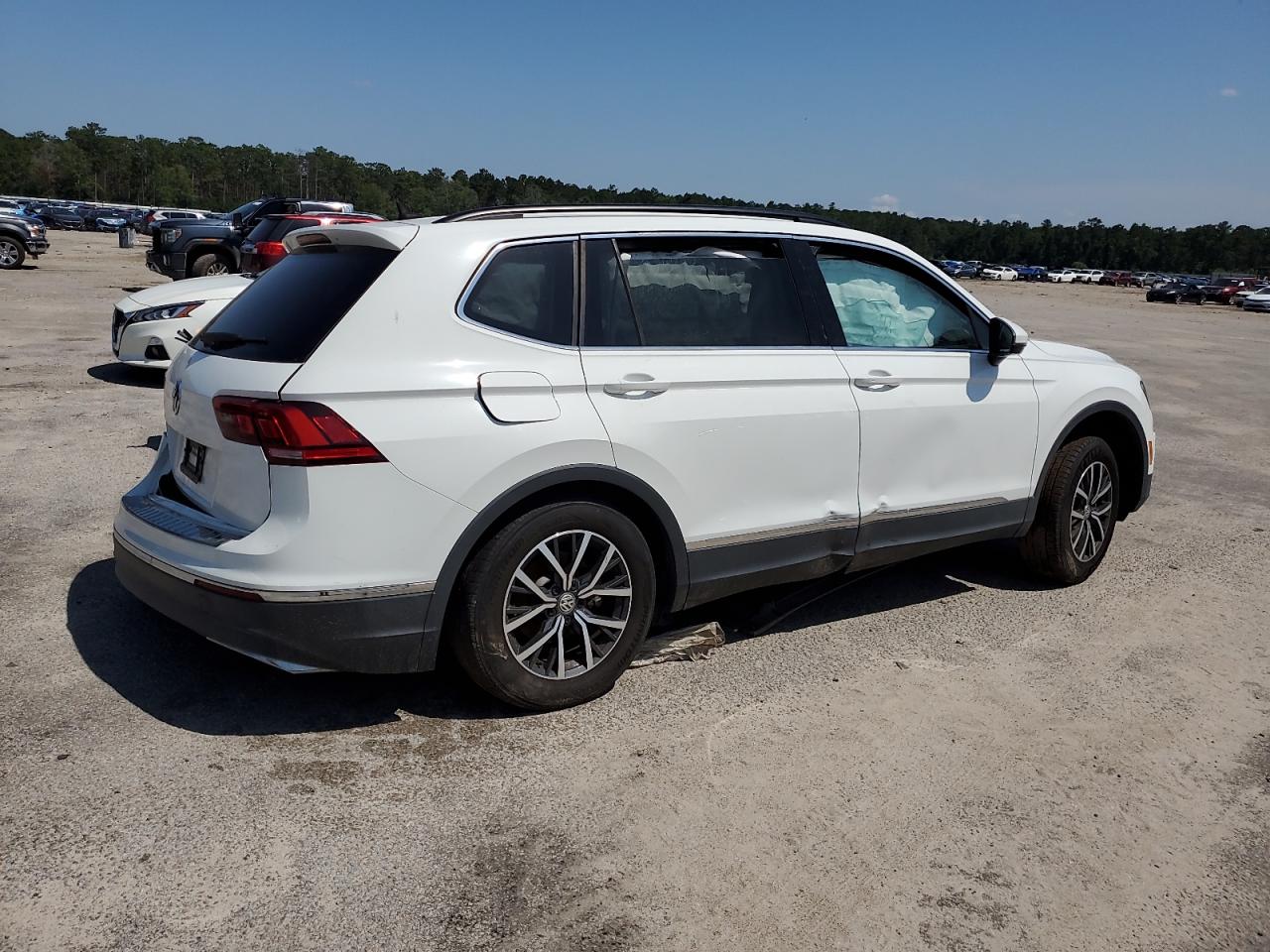 VOLKSWAGEN TIGUAN 2020 VIN 3VV3B7AX3LM101922 photo 3