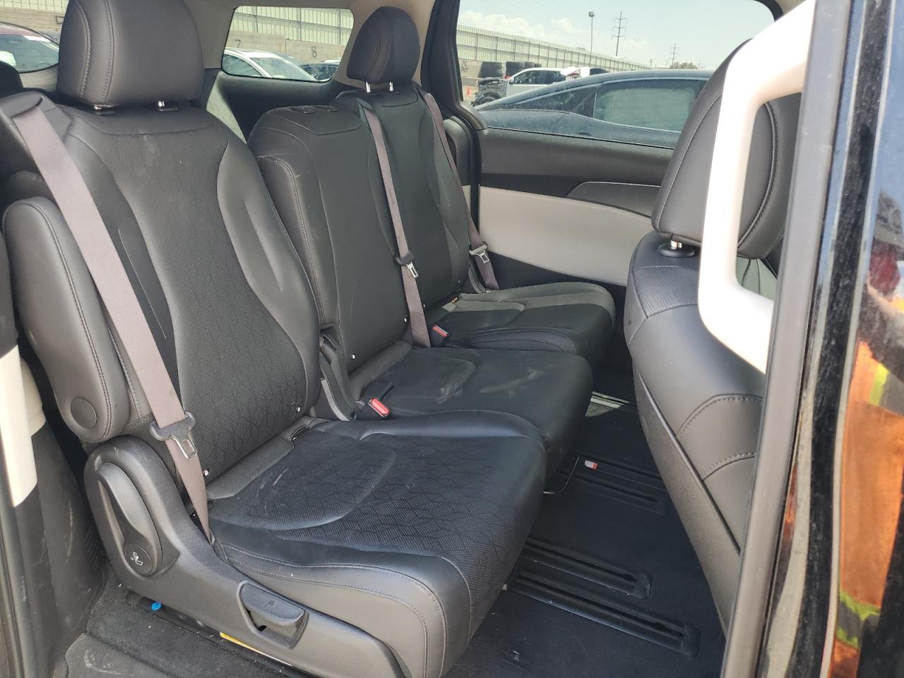 2022 Kia Carnival Lx VIN: KNDNB4H30N6124778 Lot: 61985445