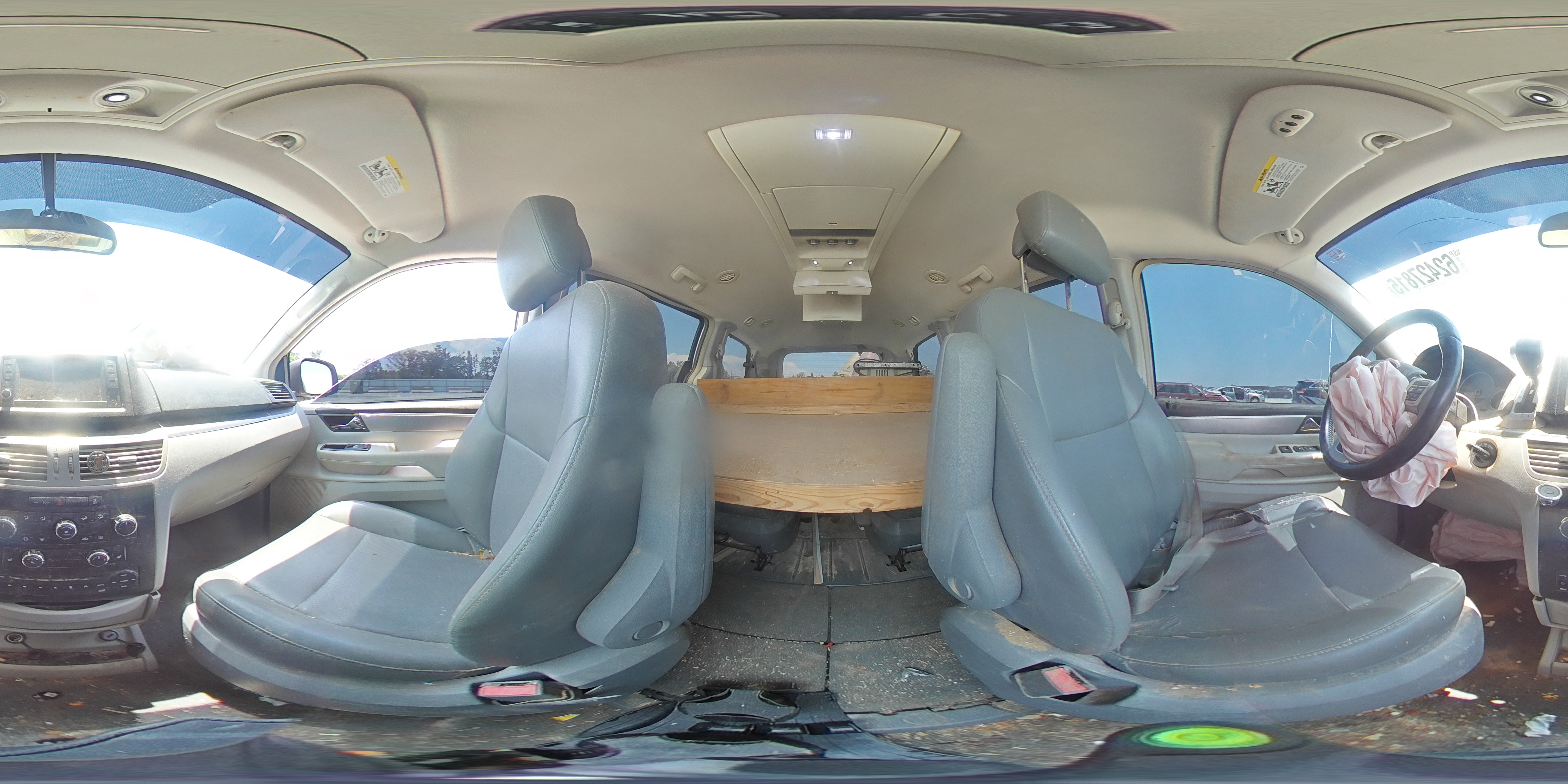 2011 Volkswagen Routan Se VIN: 2V4RW3DG2BR717187 Lot: 62427815