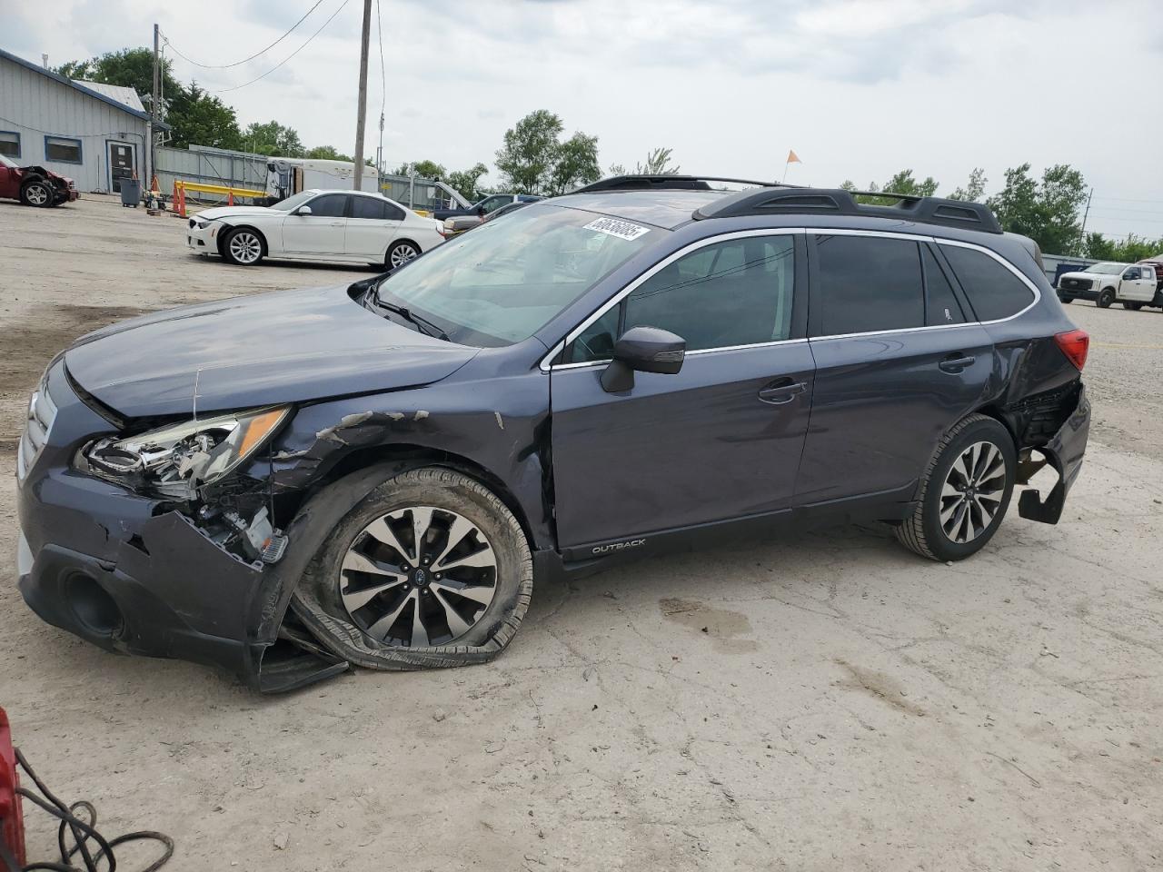 2015 Subaru Outback 3.6R Limited en Venta en Pekin, IL - Front End