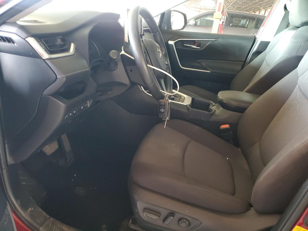 2022 Toyota Rav4 Xle VIN: JTMRWRFV8ND153772 Lot: 61871905