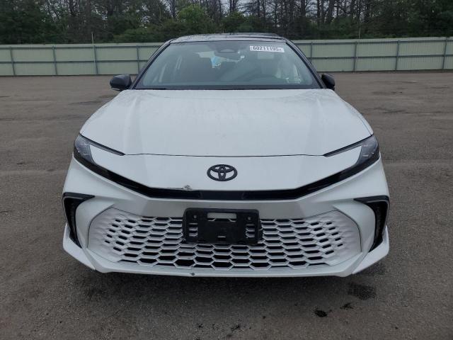  TOYOTA CAMRY 2025 Белы