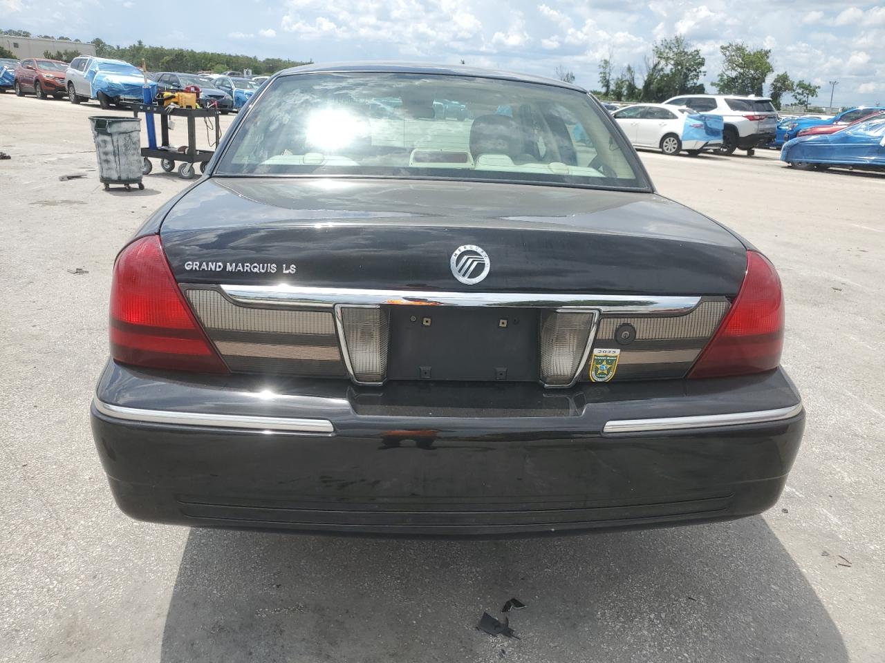 2007 Mercury Grand Marquis Ls VIN: 2MEFM75V27X639938 Lot: 61964915