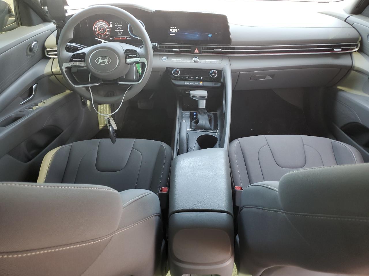 HYUNDAI ELANTRA 2024 VIN KMHLM4DG8RU706179 zdjęcie 8