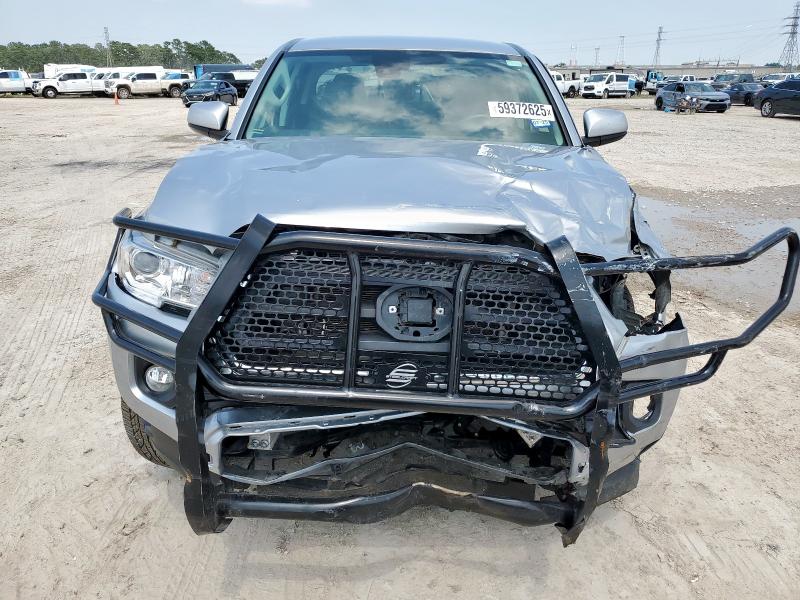  TOYOTA TACOMA 2023 Srebrny