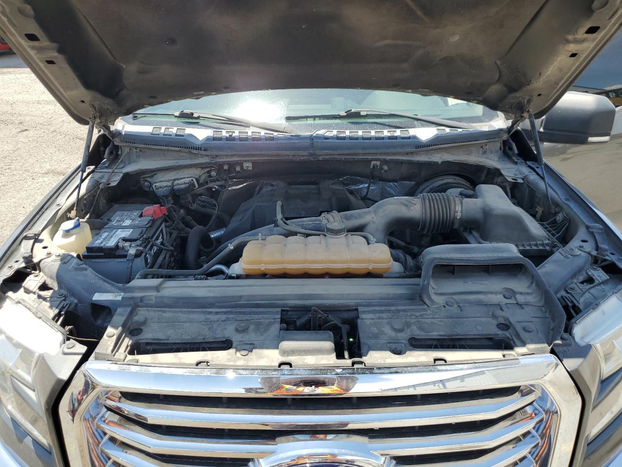 2016 Ford F150 Supercrew VIN: 1FTEW1CP2GKE32039 Lot: 60352305