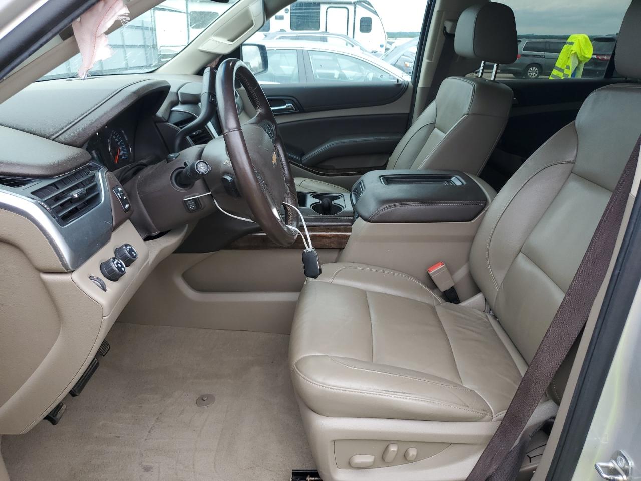 2019 Chevrolet Suburban K1500 Lt VIN: 1GNSKHKCXKR281688 Lot: 62031335