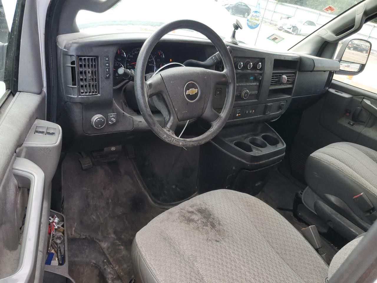 CHEVROLET EXPRESS 2018 VIN 1GCWGAFP3J1344739 zdjęcie 8