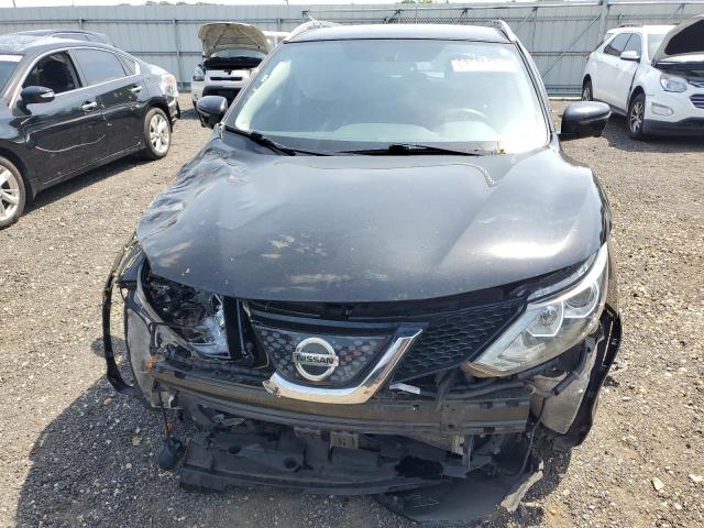  NISSAN ROGUE 2018 Czarny