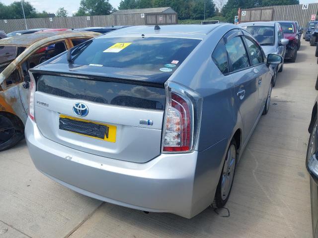 2015 TOYOTA PRIUS HYBR