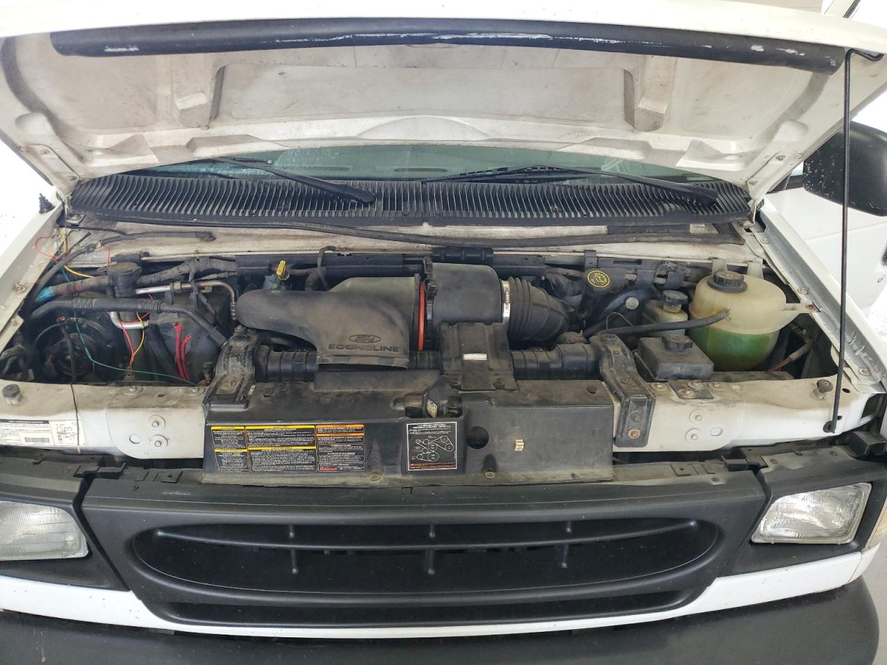 1998 Ford Econoline E150 Van VIN: 1FTRE1428WHC17722 Lot: 62459575