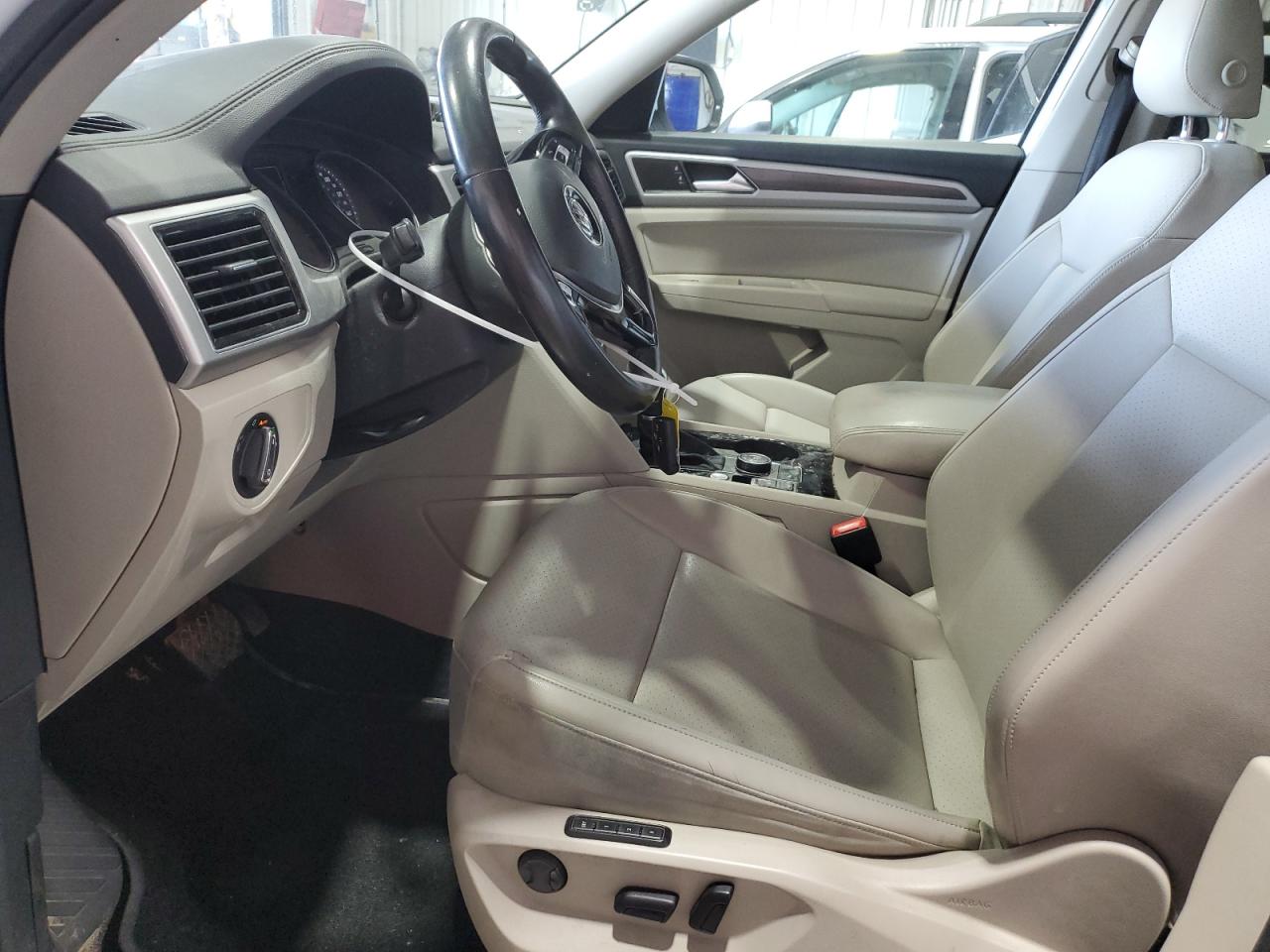 2018 Volkswagen Atlas Sel VIN: 1V2MR2CA3JC504497 Lot: 60142635