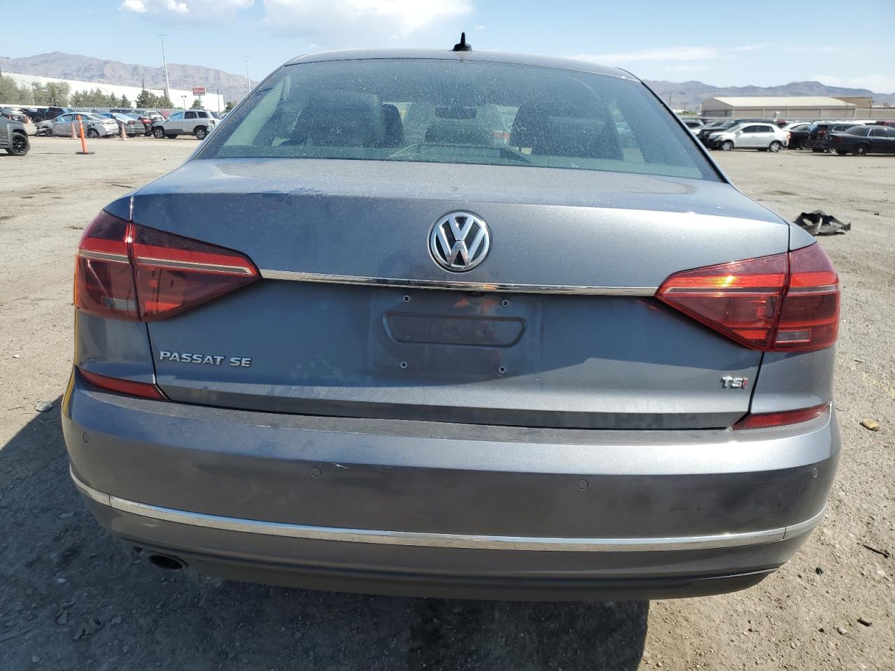 2018 Volkswagen Passat Se VIN: 1VWBA7A35JC032527 Lot: 60440295