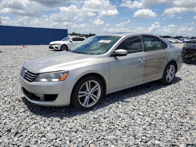 Sedans VOLKSWAGEN PASSAT 2014 Silver