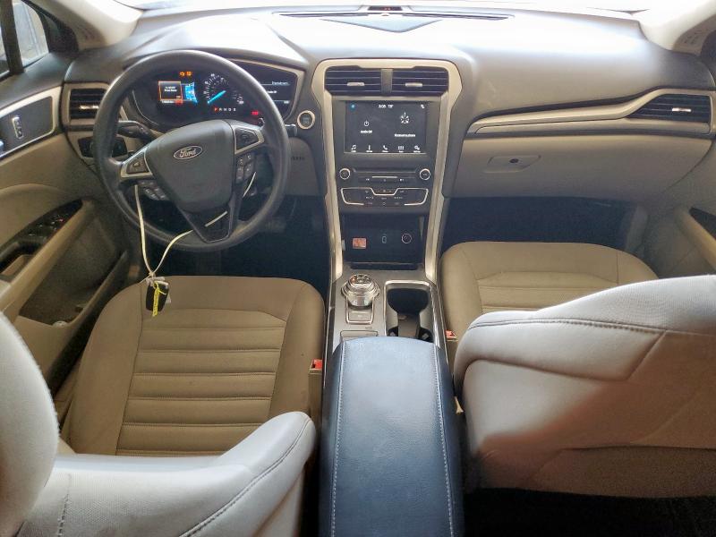 FORD FUSION 2018 Бежевый