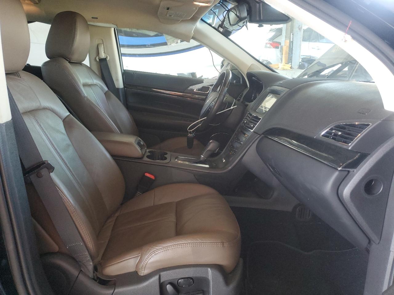 2018 Lincoln Mkt VIN: 2LMHJ5AT0JBL01342 Lot: 62958215
